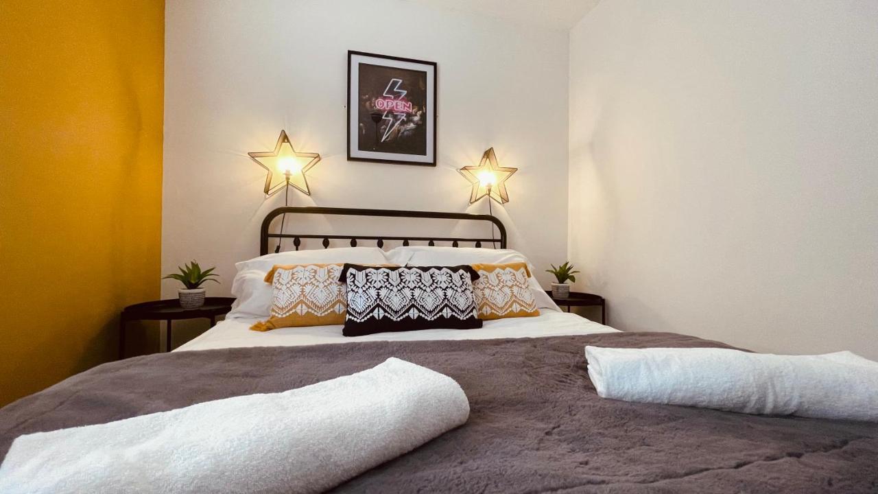She'S Electric Villa Blandford Forum Luaran gambar